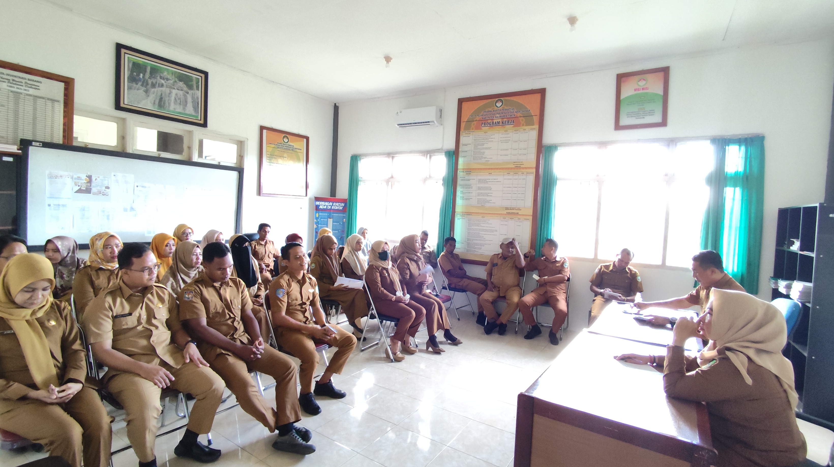 Rapat Perdana Dinas Pariwisata dan Kebudayaan Halmahera Timur Pasca Libur Lebaran
